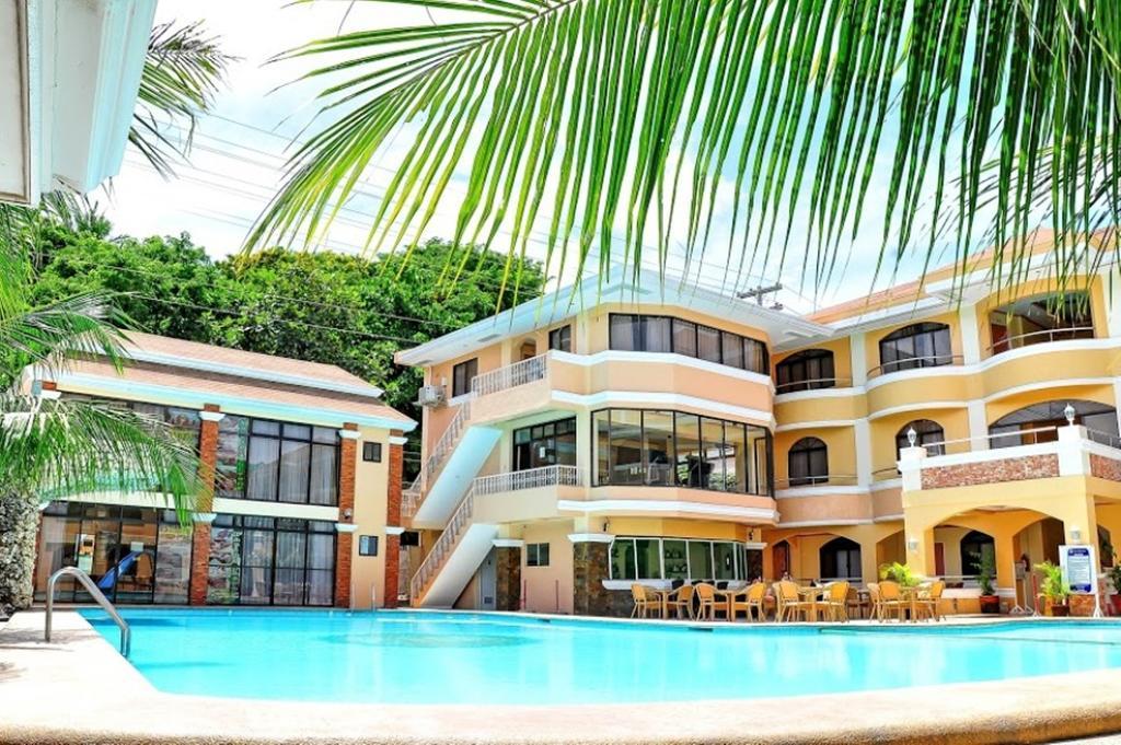 Boracay Holiday Resort Balabag  Bagian luar foto